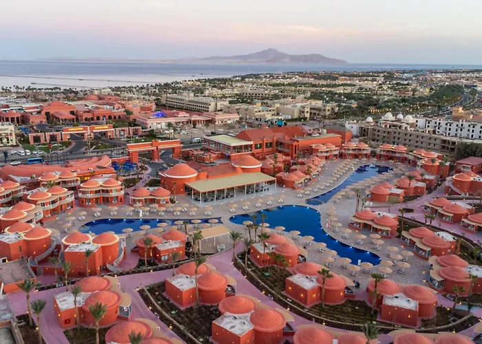 Üdülőközpont Pickalbatros Laguna Club Sheikh 5*
