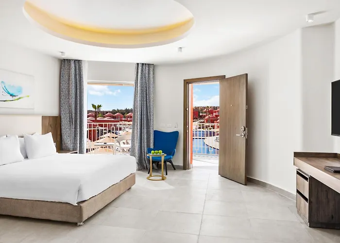 Pickalbatros Laguna Club Sheikh Resort 5*